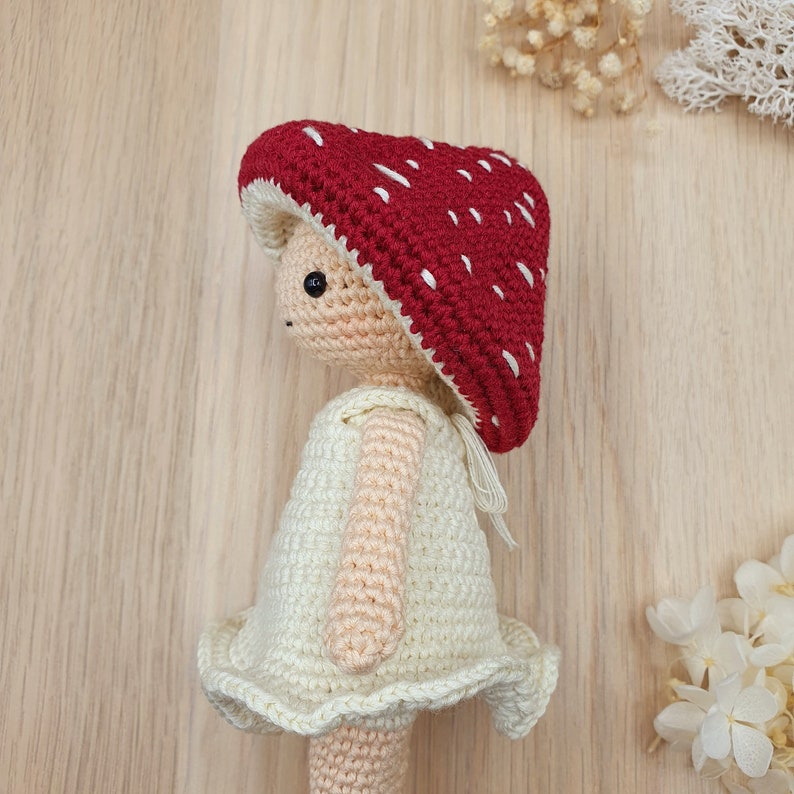 Mushroom Sprite - critter stitch crochet pattern / amigurumi