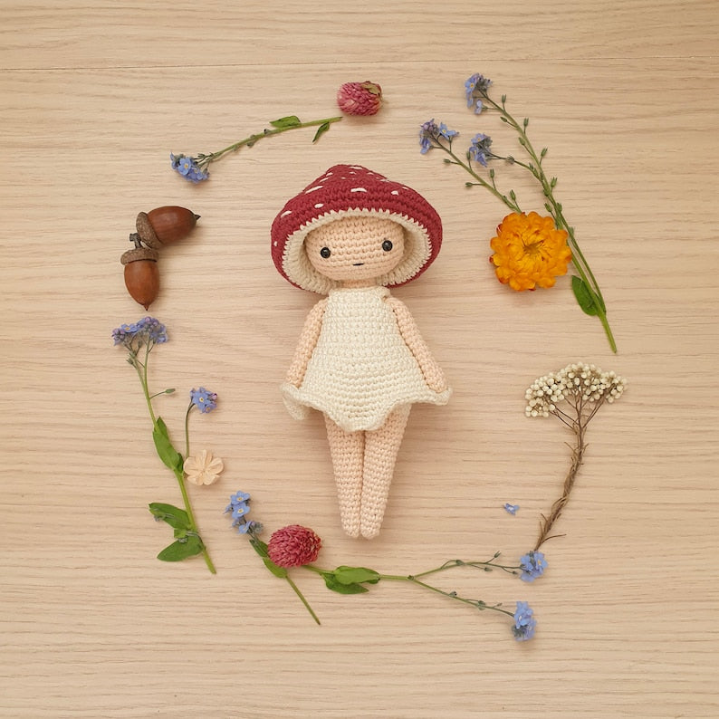 Mushroom Sprite - critter stitch crochet pattern / amigurumi
