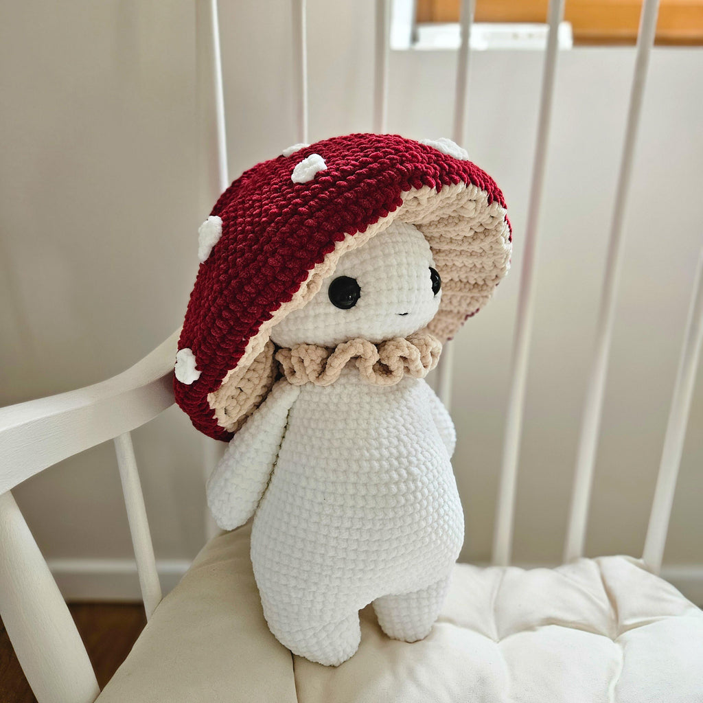 Enchanting Mushroom Guy Crochet Pattern - Amigurumi Critter Stitch for Beginners